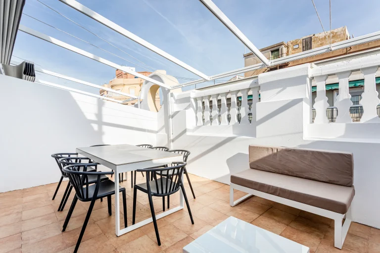 Duplex EXTERIOR COM TERRAÇA