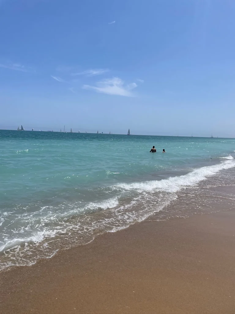 Caminho de acesso à praia em Valência junto ao Mediterrâneo