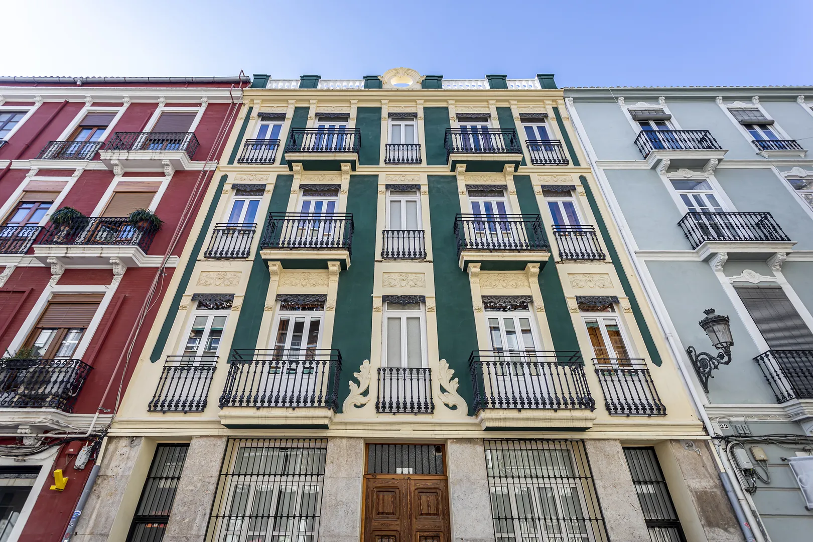 Fachada de edifício residencial no centro de Valência